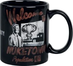 Pyramid International Cadeauset - Call Of Duty: Everygreen Nuketown - Mok, Onderzetter En Sleutelhanger -Bestek Winkel 1200x1078