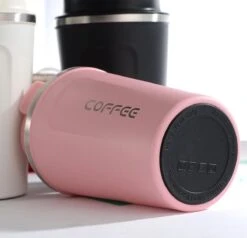 Thermosbeker - Koffiebeker To Go - Travel Mug - Dubbelwandig, RVS & Lekvrij - Thermosbeker Koffie - 380 ML – Roze -Bestek Winkel 1200x1157