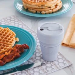 STOJO - Opvouwbare Beker - To Go - Grijs - 237ml - Herbruikbaar -Bestek Winkel 1200x1200 140