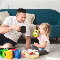 Merkloos Build On Brick Mug - Licht Blauw - 350 Ml - Bouw Je Eigen Mok Met Bouwsteentjes - BPA Vrije Drinkbeker Cadeau Voor Kinderen Of Volwassenen - Koffie Thee Limonade Of Andere Dranken - Pennenbeker - Creatief Accessoire Voor Op Bureau -HnD -Bestek Winkel 1200x1200 295