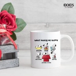 What Makes Snoopy Mok - Peanuts - Grappige Cadeautjes - Valentijn Cadeautje Voor Hem - Valentijn Cadeautje Voor Haar - Moederdag Cadeau - Valentijdag Cadeau - Cadeau Voor Vrouw - Mokken En Bekers - Cadeau Voor Moeder - Mama Cadeau - Koffiemok -Bestek Winkel 1200x1200 322