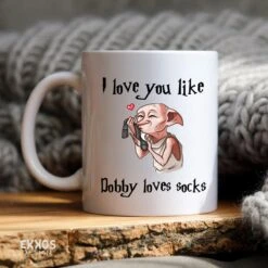 Harry Potter Dobby Mok - Harry Potter - Cadeau Voor Vrouw - Koffiemok - Grappige Cadeaus - Cadeau Voor Man - Kado Man - Kado Vrouw - Valentijn Cadeautje Voor Haar - Mokken En Bekers - Verjaardag Cadeau - Koffiekopjes - Mok Met Tekst -Bestek Winkel 1200x1200 341
