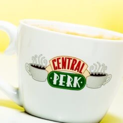 Friends Central Perk Cappuccino Mok -Bestek Winkel 1200x1200 370
