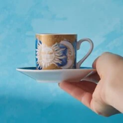 Karaca - Astrologisch Coffee Cup Set Voor 6 - Romantische Koffieliefhebbers - Espresso Mokken Set - Espresso Mok - Turkse Koffie - Valentijn Cadeau - Gift Box 21 Karaca - Astrologisch Coffee Cup Set Voor 6 - Romantische Koffieliefhebbers - Espresso Mokken Set - Espresso Mok - Turkse Koffie - Valentijn Cadeau - Gift Box -Bestek Winkel 1200x1200 422