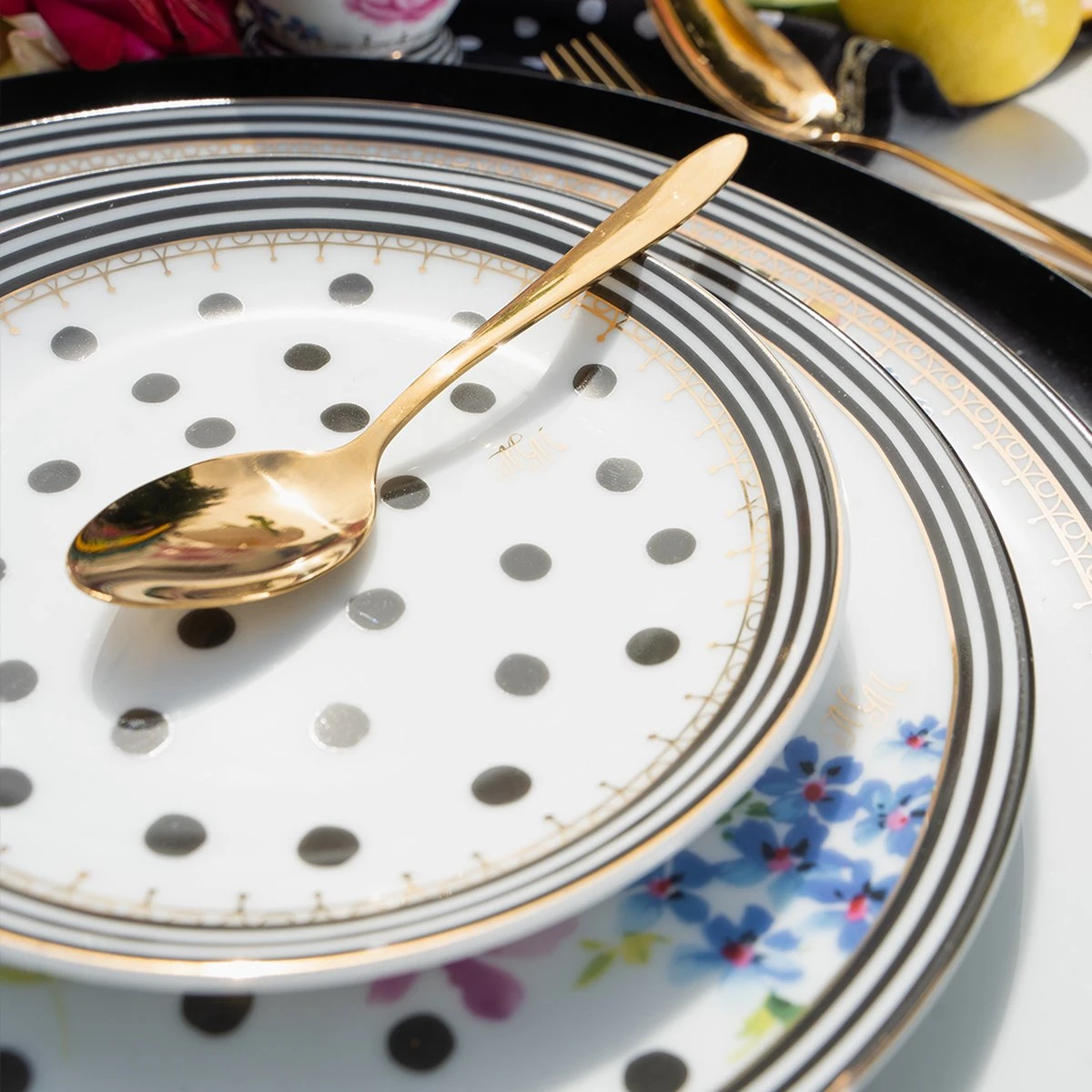 Melli Mello Nora Dots - Serviesset - Complete Serviesset 6 Personen - Bloemen - Stippen 3 Melli Mello Nora Dots - Serviesset - Complete Serviesset 6 Personen - Bloemen - Stippen - Afbeelding 3