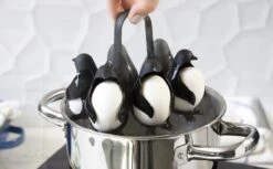 Peleg Design Egguins Eierhouder -Bestek Winkel 1200x741 1