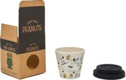 Quy Cup - 90ml Ecologische Reis Beker - Espressobeker “Peanuts Snoopy Music” Met Zwarte Siliconen Deksel -Bestek Winkel 1200x768