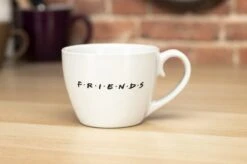 Friends Central Perk Cappuccino Mok -Bestek Winkel 1200x799