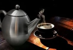 Vaja Valerie - Theepot Met Filter - Dubbelwandig - RVS - 1.2L -Bestek Winkel 1200x817 2