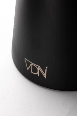 VDN RVS Theepot Dubbelwandig Met Filter - Zwarte Theekan 1 Liter - 902 -Bestek Winkel 800x1200 84