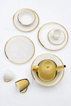 Vtwonen Serviesset - Wit/Goud - Porselein - 36-Delig -Bestek Winkel 809x1200 1