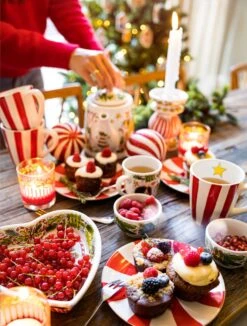 Blond Amsterdam, Specials, Kerst: Mini Mok 0,2L -Bestek Winkel 908x1200